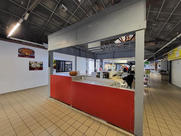Local commercial dans les halles Carquefou 20 m2