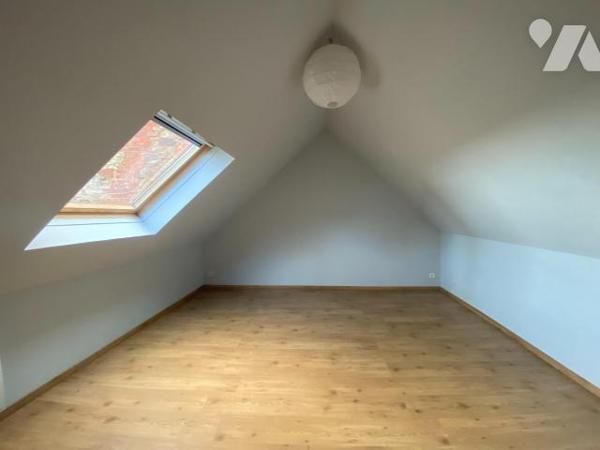 Maison à vendre à Vitré : à seulement 7 minutes à pieds de la gare, maison d'environ 110 m² qui...