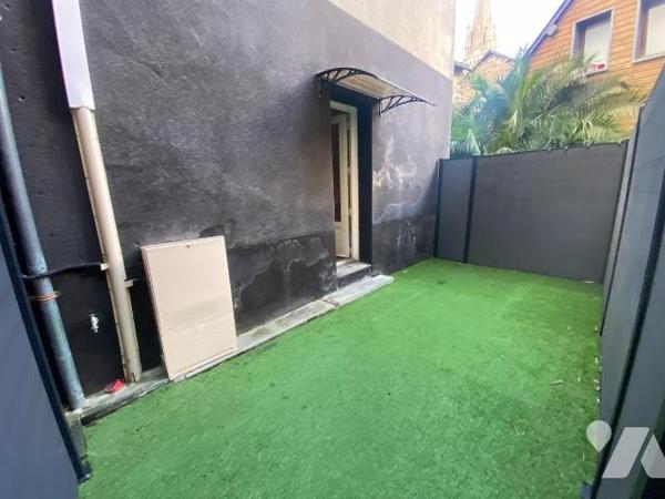Maison à vendre à Vitré : à seulement 7 minutes à pieds de la gare, maison d'environ 110 m² qui...