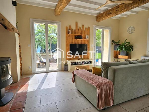 Maison de caractère rénovée proche accès autoroute