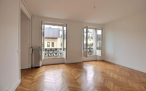 Appartement à louer    5 pièces • 150 m2 Paris 6