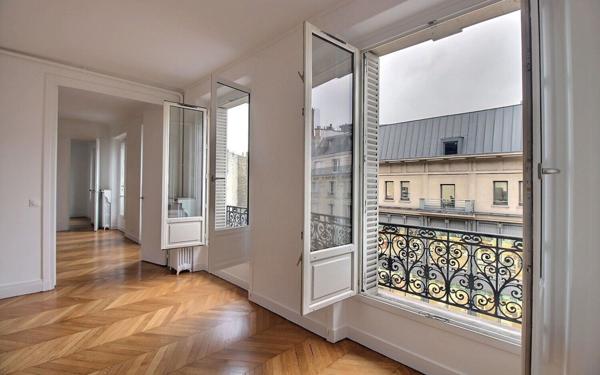 Appartement à louer    5 pièces • 150 m2 Paris 6
