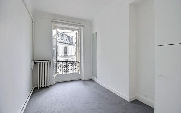 Appartement à louer    5 pièces • 150 m2 Paris 6