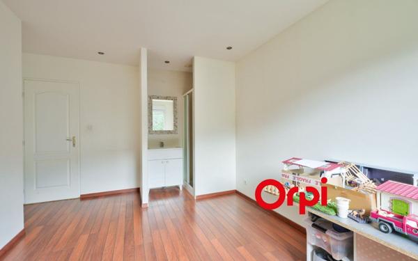 Maison à vendre    5 pièces • 170 m2 Grézieu-la-Varenne