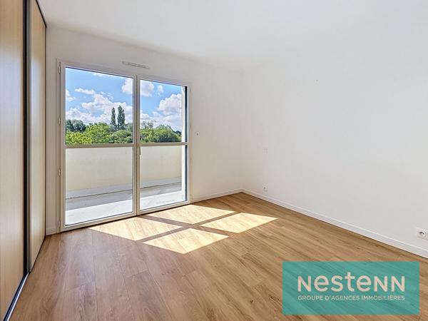 A VENDRE -  HILLION/ST RENE - APPARTEMENT T3 - CENTRE