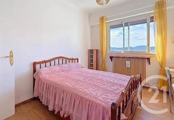 Appartement F5 à vendre  5 pièces - 92,20 m 2   CANNES  - 06