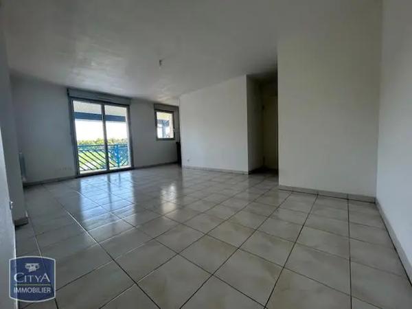 Appartement à louer 2 pièces 55.8m²