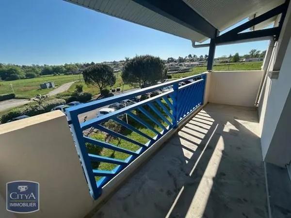 Appartement à louer 2 pièces 55.8m²