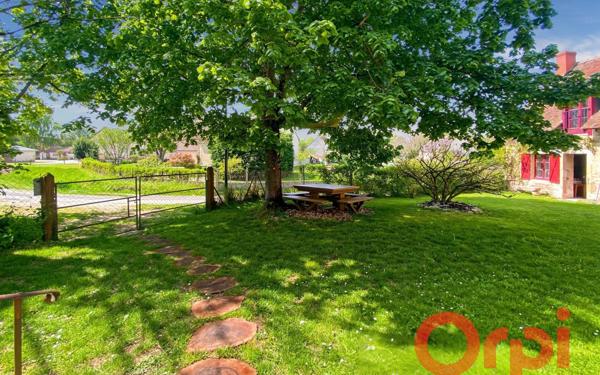 Maison à vendre    3 pièces • 95 m2 Charly