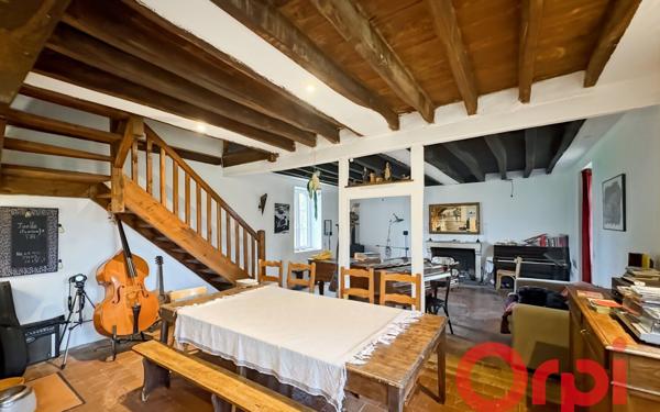 Maison à vendre    3 pièces • 95 m2 Charly