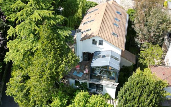 Maison à vendre    7 pièces •  Chambourcy