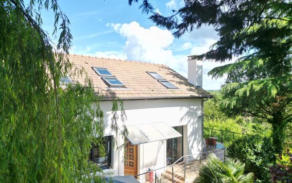 Maison à vendre    7 pièces •  Chambourcy