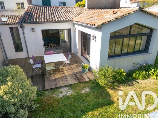 Maison à vendre 7 pièces 141 m² Saint-Martin-de-Ré