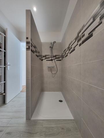 Appartement 4 pièce(s) 65.61 m2