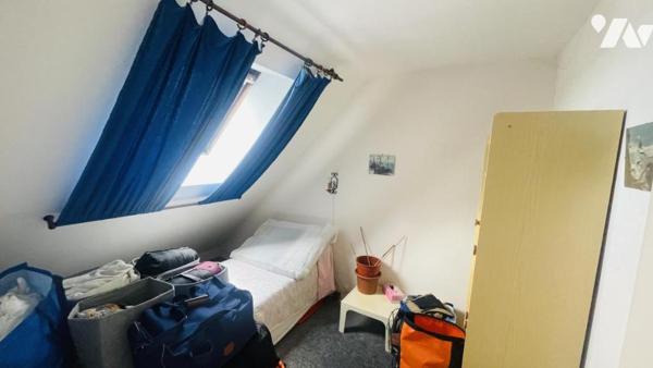 CARNAC : en exclusivité entre bourg et plage appartement avec cave et parking 