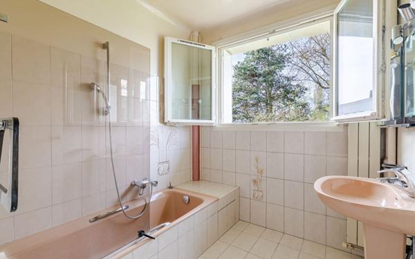 Appartement à vendre    3 pièces • 74,41 m2 Sèvres