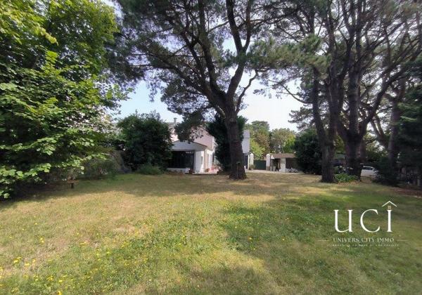 Maison de charme 196 m² – 5 chambres – Terrain de 1447m² – Nantes Sud