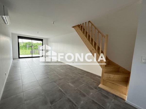 Location Maison 3 pièces 72 m² - 62 RUE ROBERT PLANTIVEAU Surgeres 17700