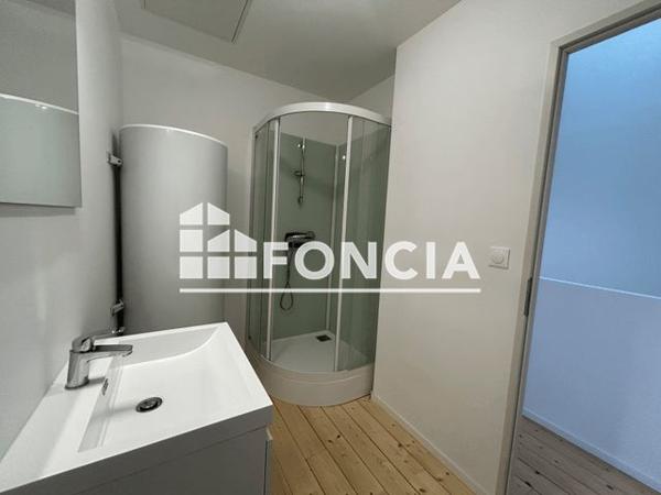 Location Maison 3 pièces 72 m² - 62 RUE ROBERT PLANTIVEAU Surgeres 17700