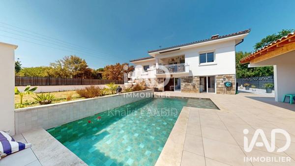 Maison à vendre 7 pièces 210 m² Montauban