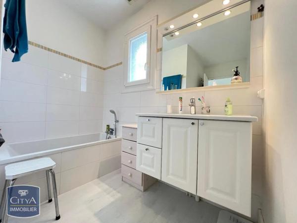 Maison à louer 6 pièces 143m²