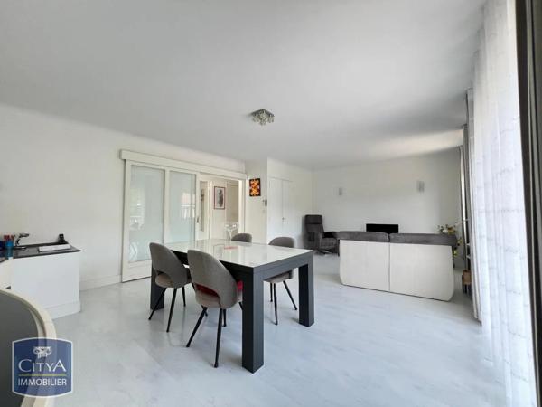 Maison à louer 6 pièces 143m²