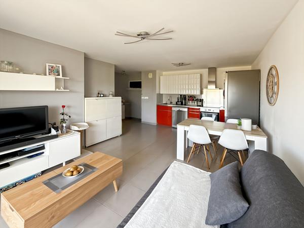 T3 avec terrasse et parking résidence récente, sécurisée avec ascenseur !