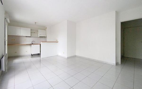 Appartement à vendre    2 pièces • 4 058 m2 Avignon
