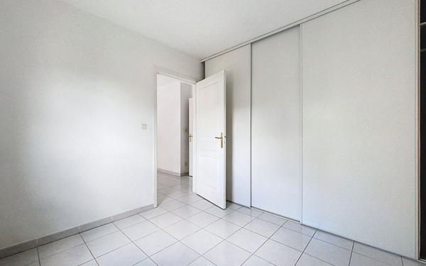 Appartement à vendre    2 pièces • 4 058 m2 Avignon