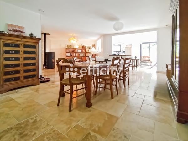 Maison 6 pièces - 133 m² Exclusivité efficity