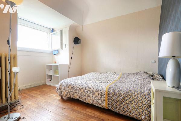 MONTFORT SUR MEU - au coeur de ville, maison de 175 m² avec piscine