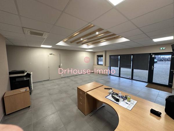 Commerce à louer 5 pièces de 367 m²