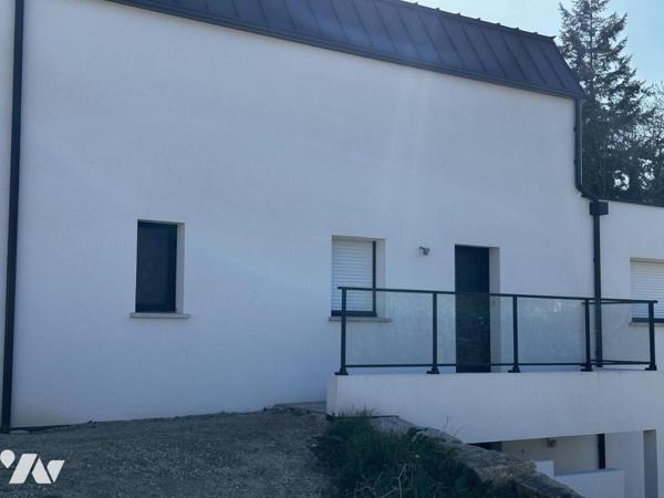 A VENDRE 56 ELVEN BELLE MAISON NEUVE AVEC SOUS-SOL PROCHE BOURG ET ECOLE