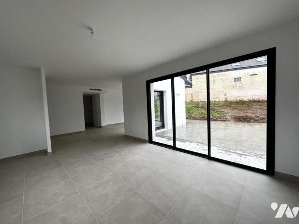 A VENDRE 56 ELVEN BELLE MAISON NEUVE AVEC SOUS-SOL PROCHE BOURG ET ECOLE