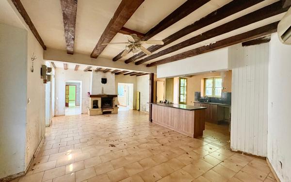 Maison à vendre    6 pièces •  Bélâbre