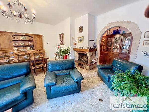 Buis-les-Baronnies (26170) BUIS LES BARONNIES - PROCHE DU CENTRE VILLE - VILLA DE 120 m2 - TERRAIN DE 1970 m2