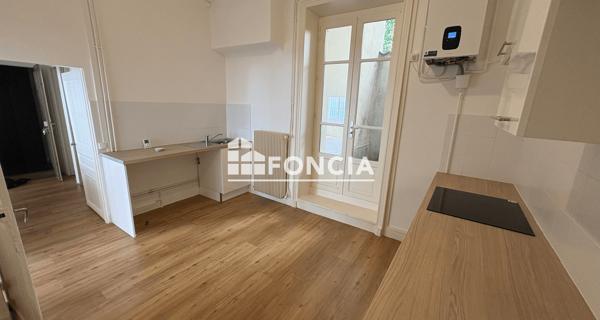 Location Appartement 2 pièces 54.19 m² - Lyon 69004