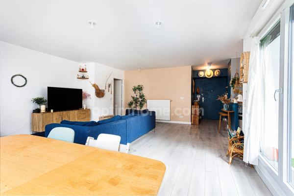 MAISONS ALFORT - 4 pièces de 99m² avec parking, cave et terrasse