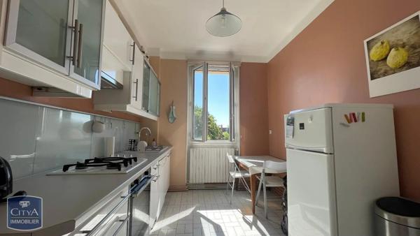 Appartement à louer 3 pièces 66.5m²