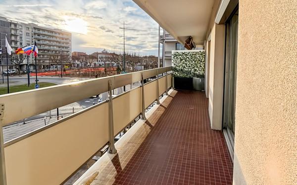 Appartement à vendre    2 pièces • 61,52 m2 Romans-sur-Isère