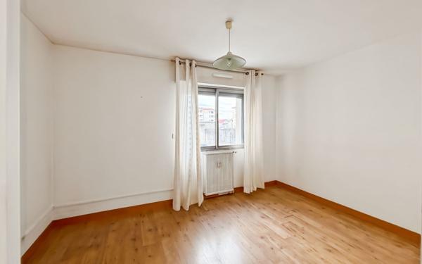 Appartement à vendre    2 pièces • 61,52 m2 Romans-sur-Isère