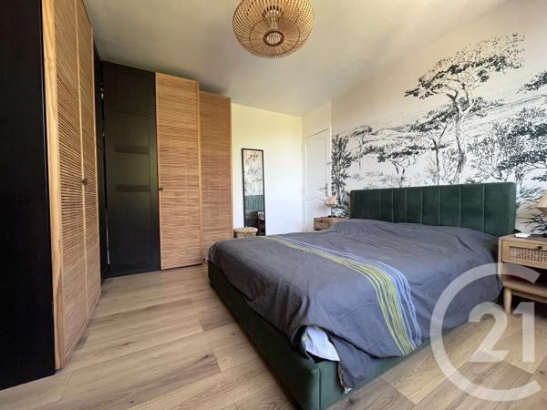 Maison à vendre  5 pièces - 137 m 2   LES PENNES MIRABEAU  - 13
