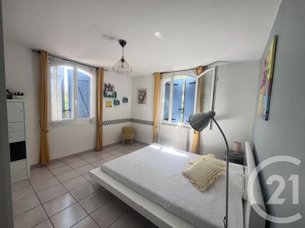 Maison à vendre  5 pièces - 137 m 2   LES PENNES MIRABEAU  - 13