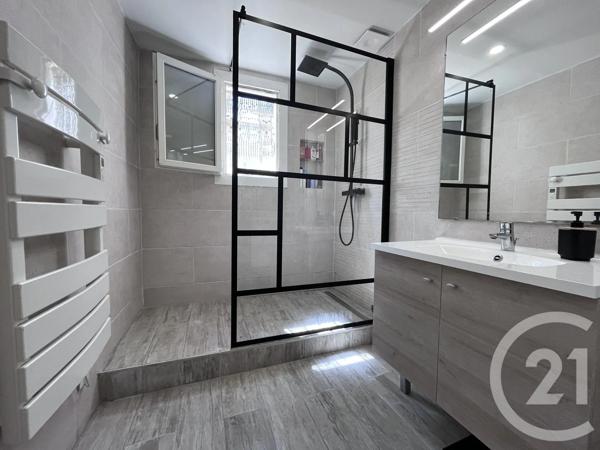 Maison à vendre  5 pièces - 137 m 2   LES PENNES MIRABEAU  - 13