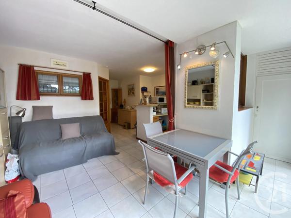Appartement F2 à vendre  2 pièces - 32,32 m 2   STE MAXIME  - 83
