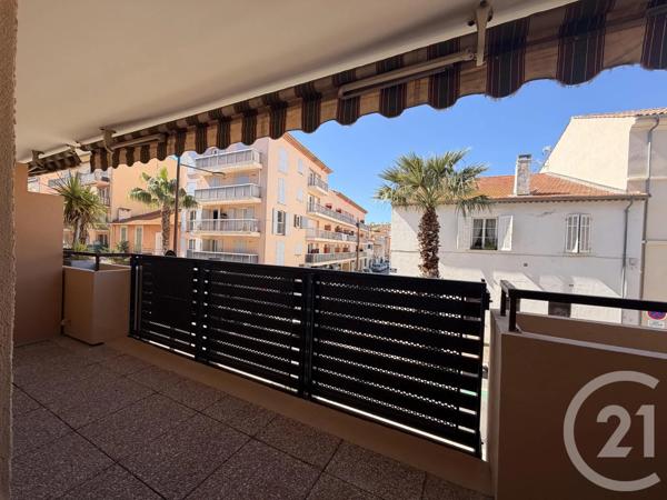 Appartement F2 à vendre  2 pièces - 32,32 m 2   STE MAXIME  - 83