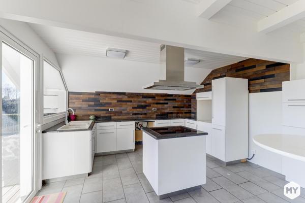 Maison • Vente • 200m2 • Orcines 660 000 € FAI