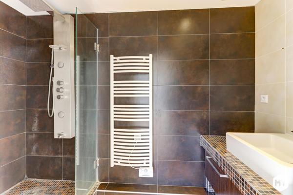 Maison • Vente • 200m2 • Orcines 660 000 € FAI