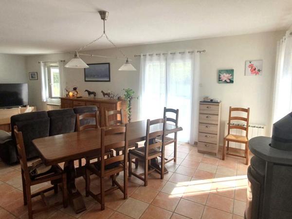 Maison - Proximite oloron-sainte-marie - Réf.:205438 PROXIMITE IMMEDIATE D'OLORON - BELLE VILLA 4 CHS EN PARFAIT ETAT