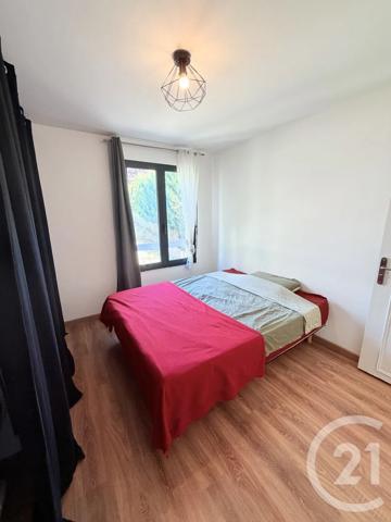 Appartement T3 à vendre  3 pièces - 63,62 m 2   RODEZ  - 12
